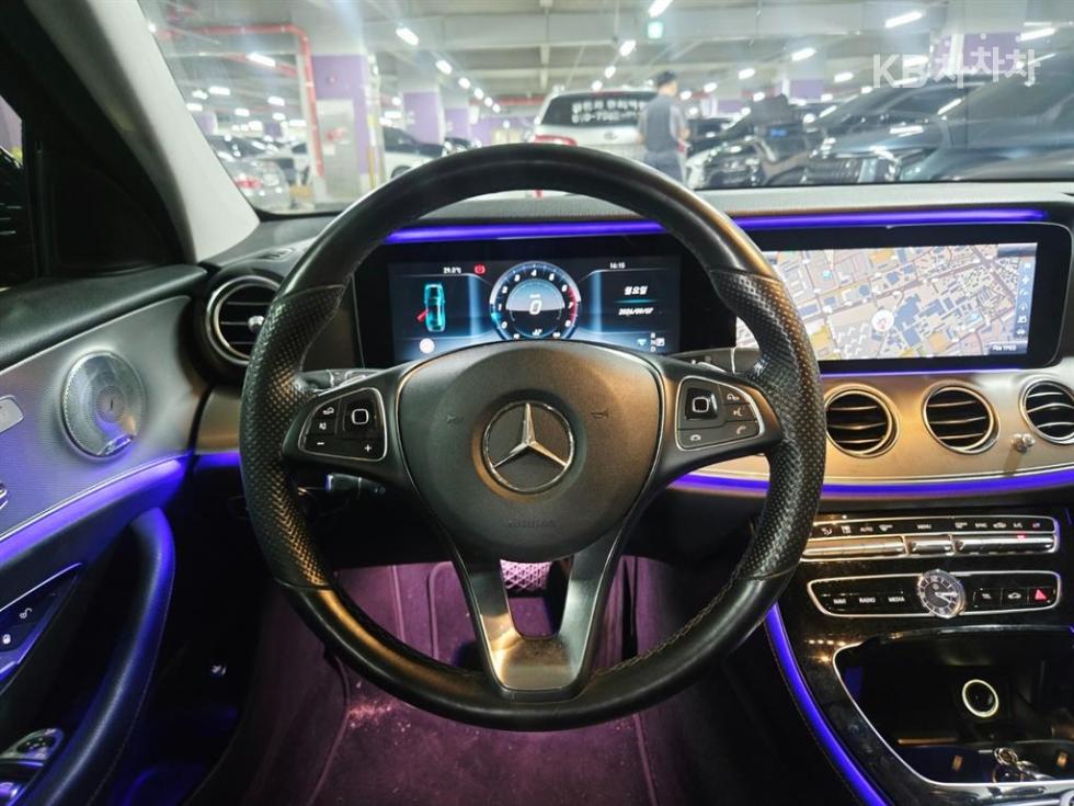 Mercedes-Benz E-klasse — miniaturë 6