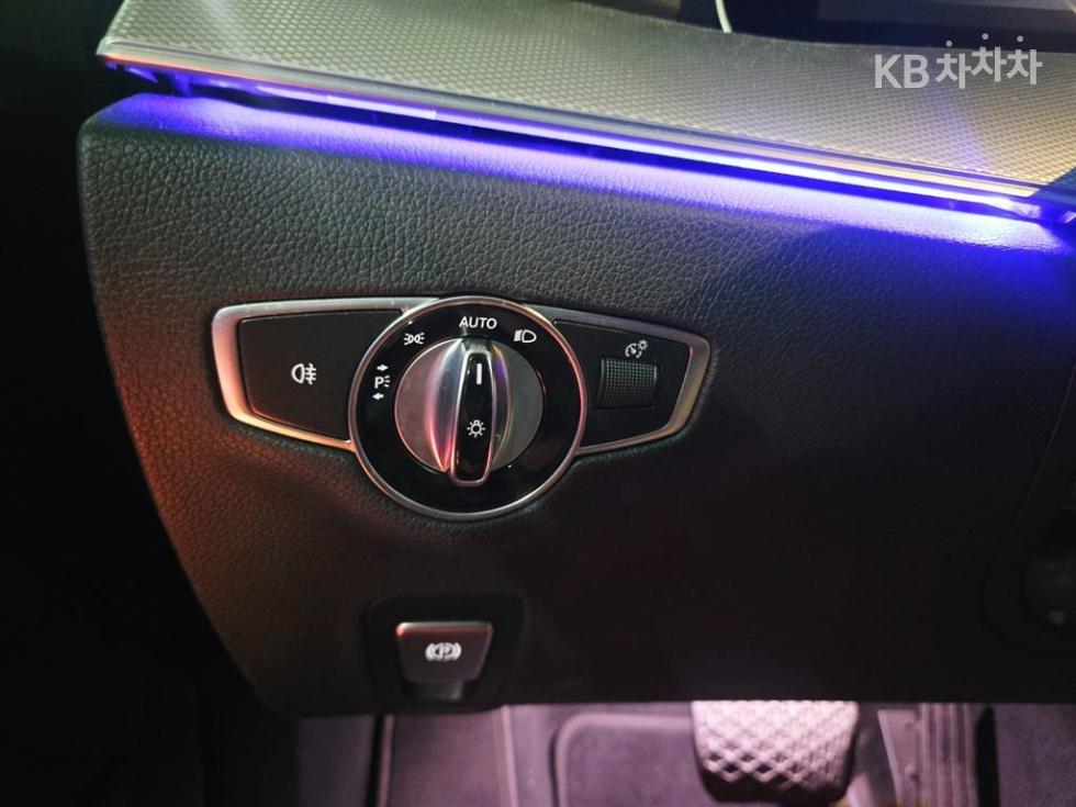 Mercedes-Benz E-klasse — miniaturë 18