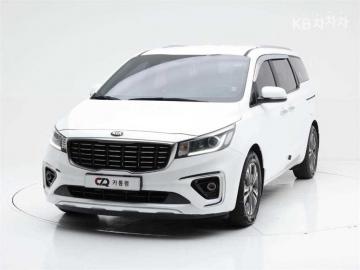Kia Carnival 9  seats 2.2  diesel  luxury — foto 1