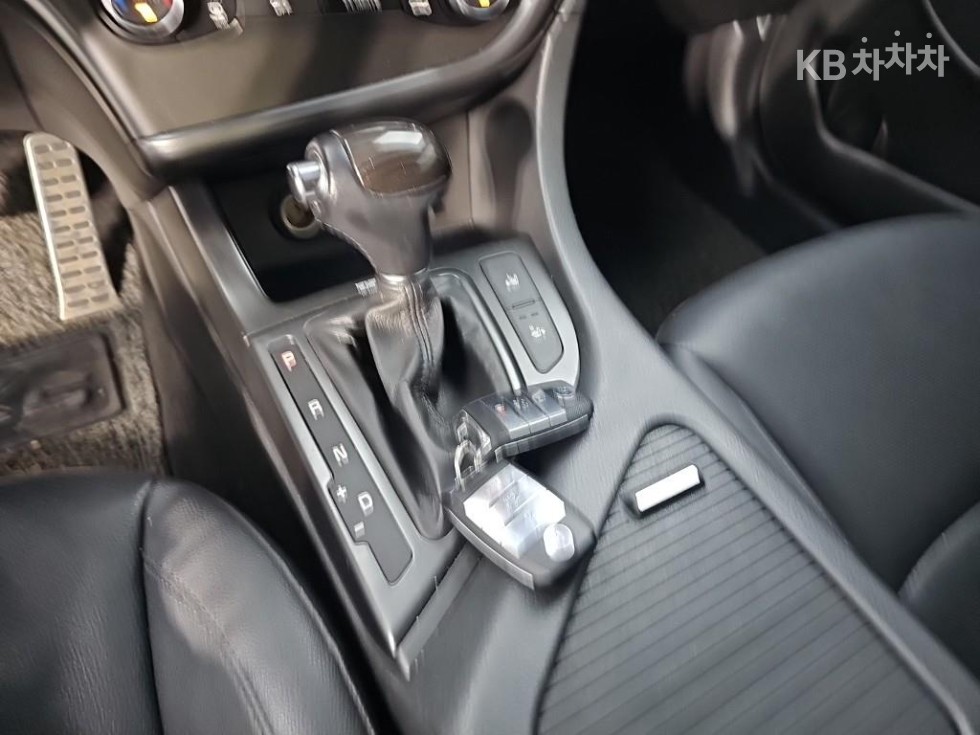 Kia K5 — miniaturë 8