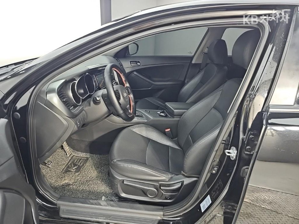 Kia K5 — miniaturë 11