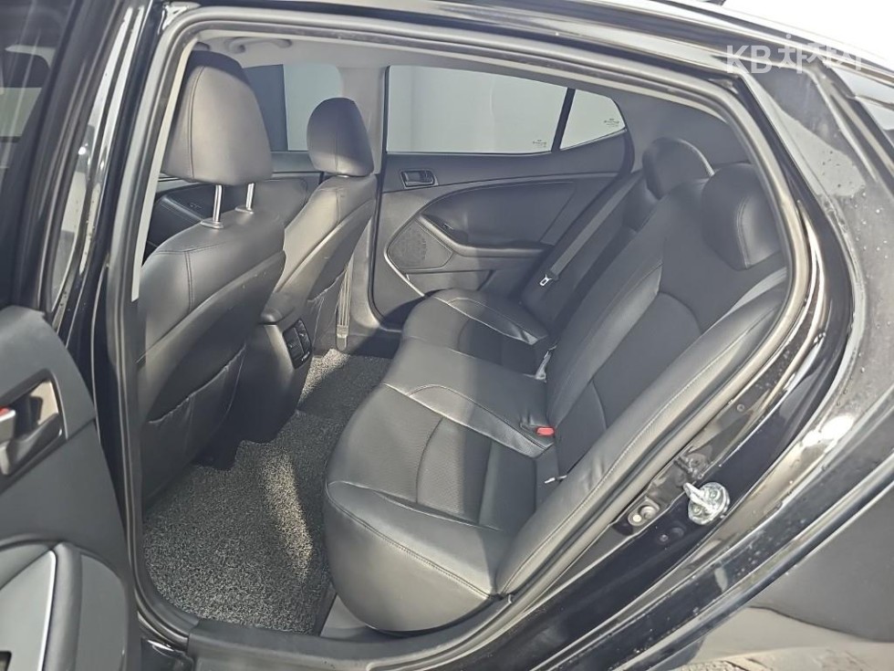 Kia K5 — miniaturë 12