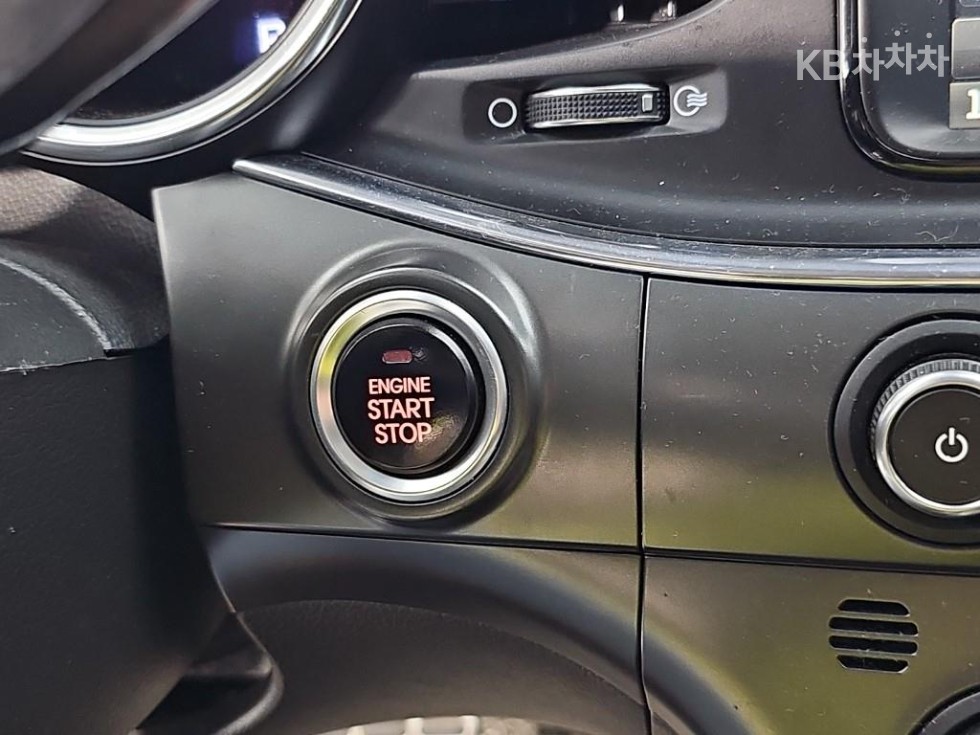 Kia K5 — miniaturë 17