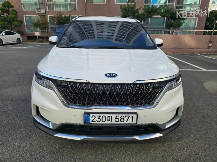 Kia Carnival D2.2 9인승 노블레스 — foto 1