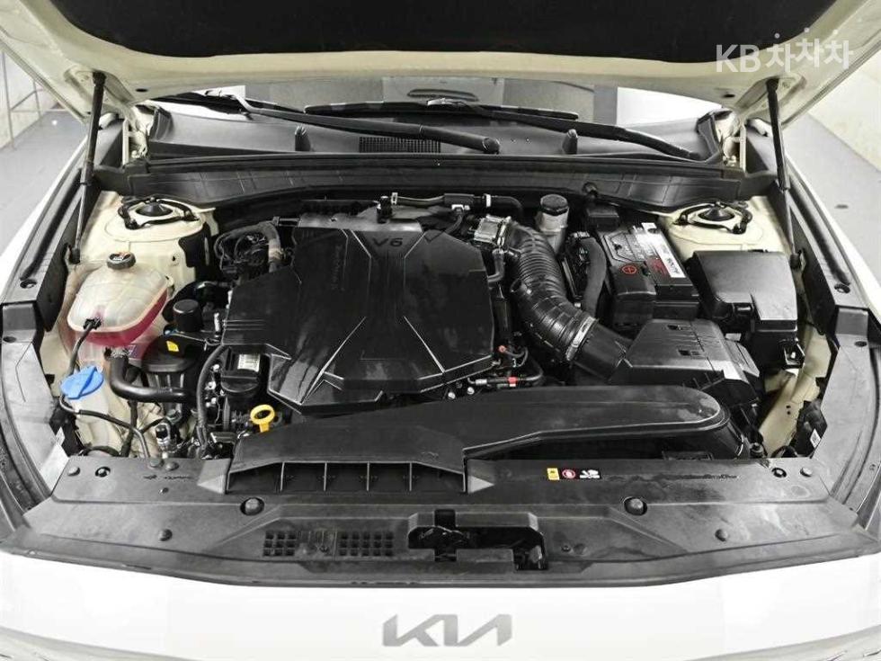 Kia K8 — miniaturë 6
