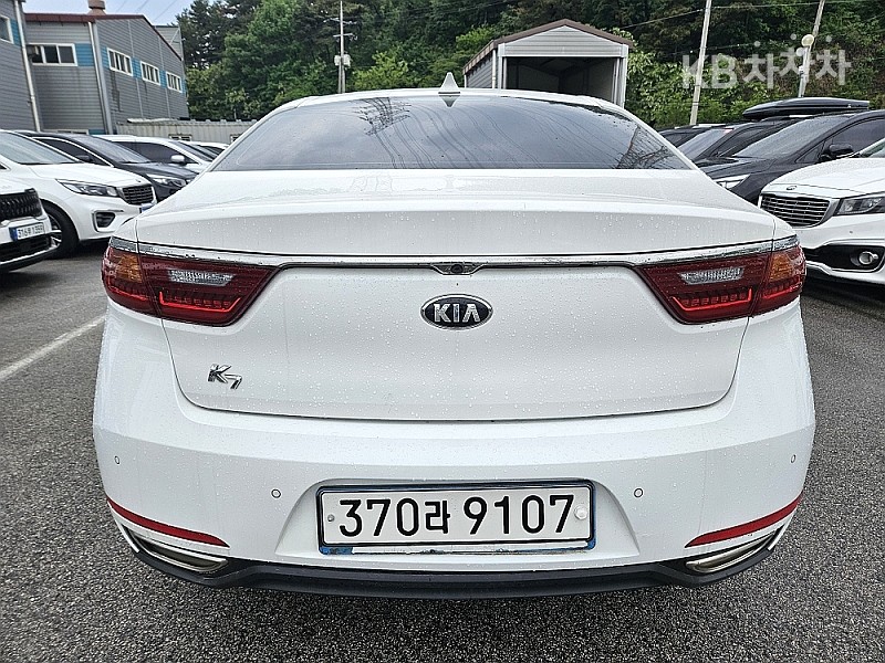 Kia K7 — miniaturë 4