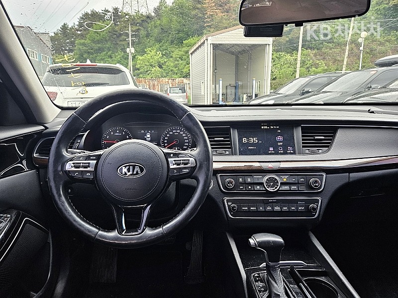 Kia K7 — miniaturë 7