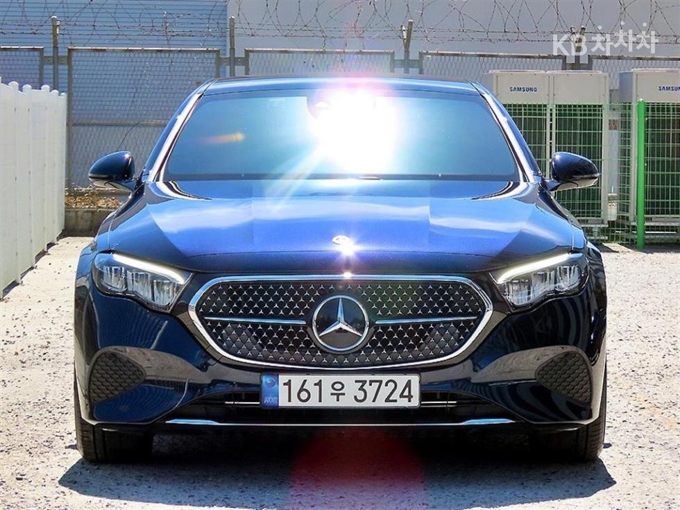 مرسيدس E-Class