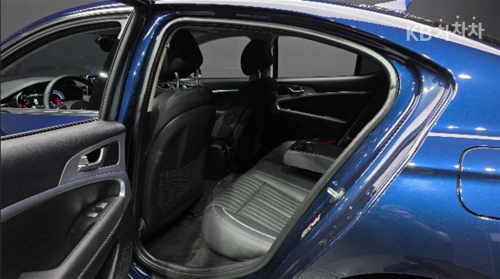 Genesis G70 — miniaturë 16
