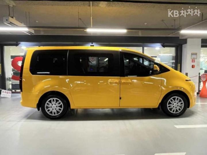 Hyundai Staria — miniaturë 2