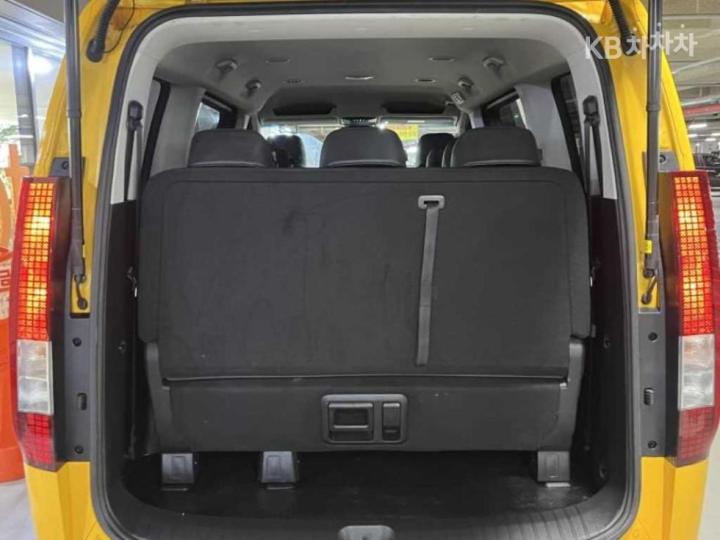 Hyundai Staria — miniaturë 3