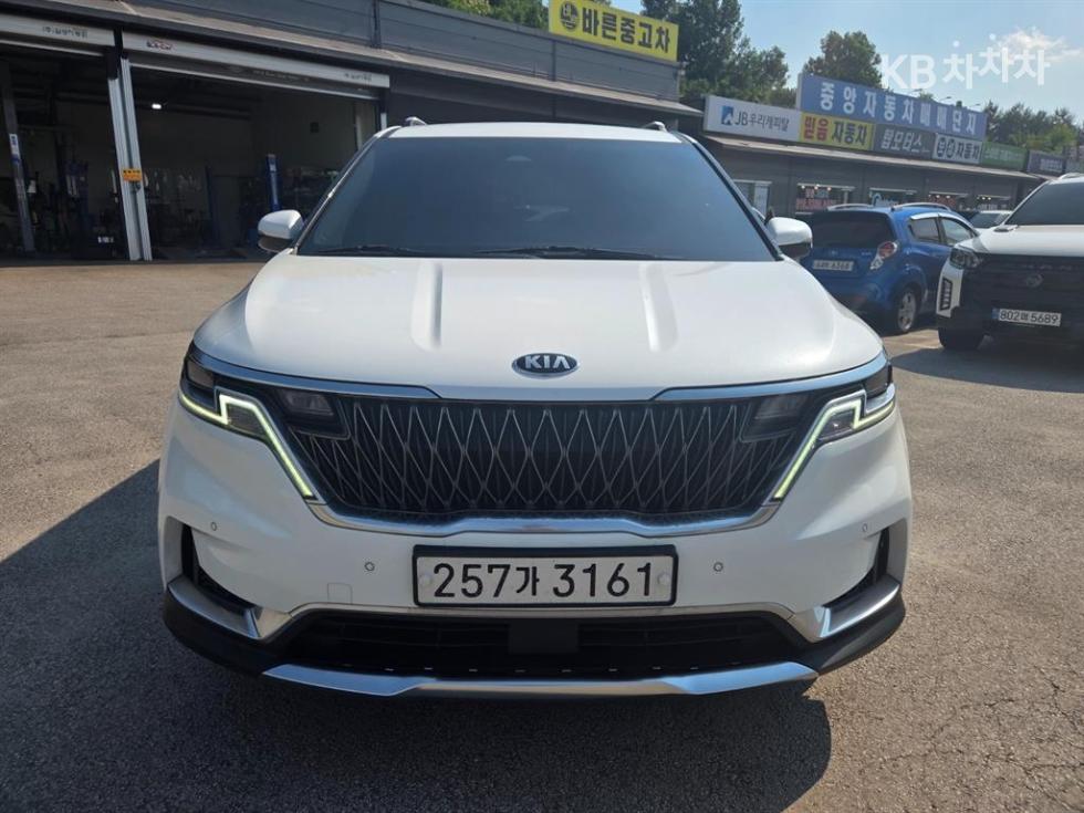 Kia Carnival — miniaturë 2