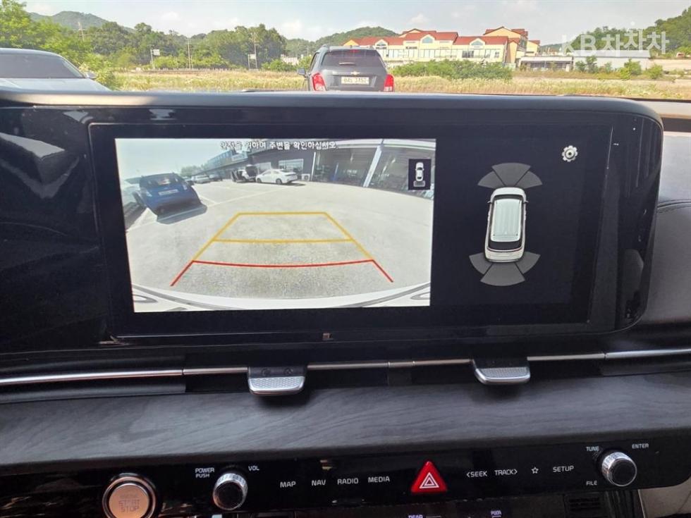 Kia Carnival — miniaturë 15