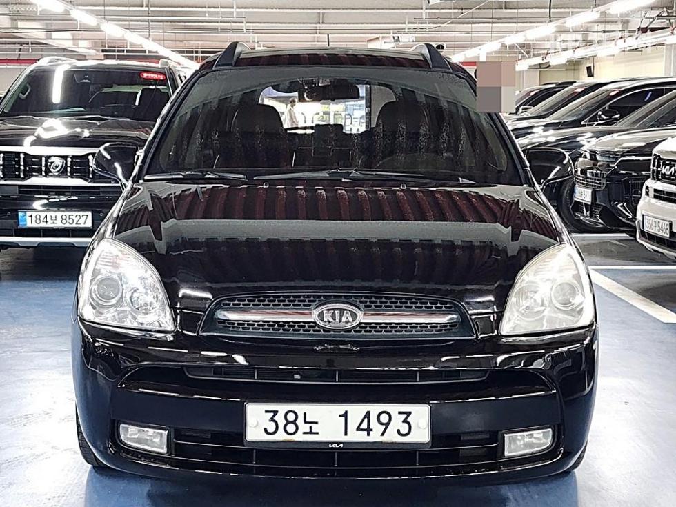 Kia Carens — miniaturë 5