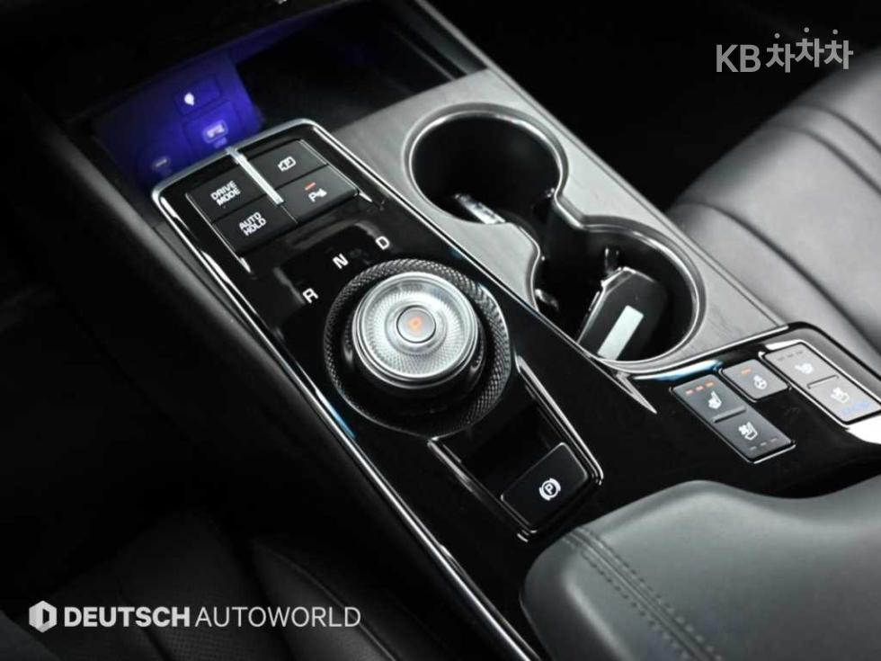 Kia K8 — miniaturë 9