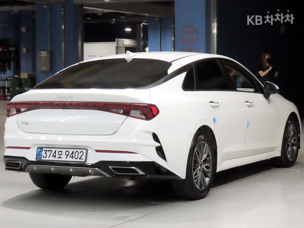 Kia K5 — miniaturë 4