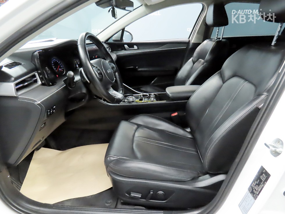 Kia K5 — miniaturë 6