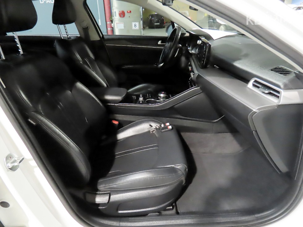 Kia K5 — miniaturë 8