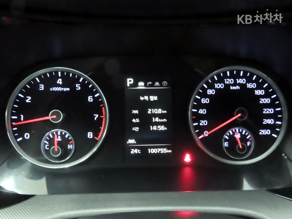 Kia K5 — miniaturë 10