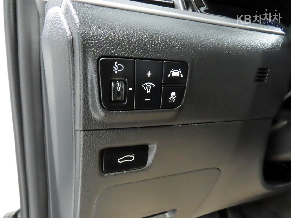 Kia K5 — miniaturë 16