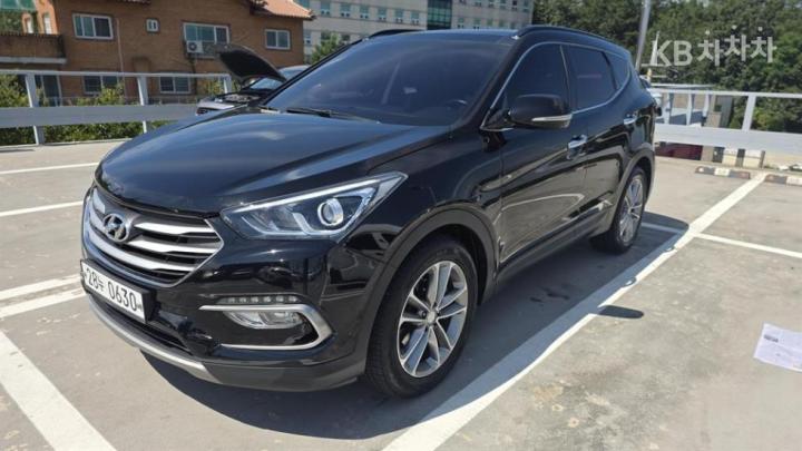 Hyundai Santa Fe 디젤 R2.0 2WD 5인승 익스클루시브 기본 — foto 1
