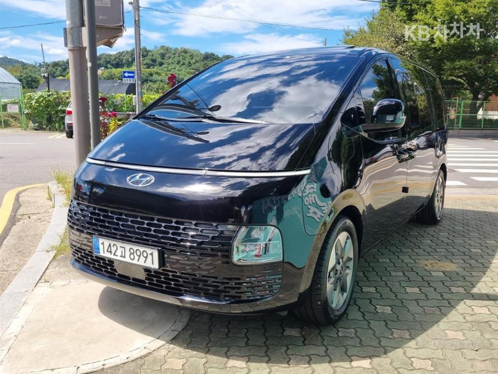 Hyundai Staria — miniaturë 3