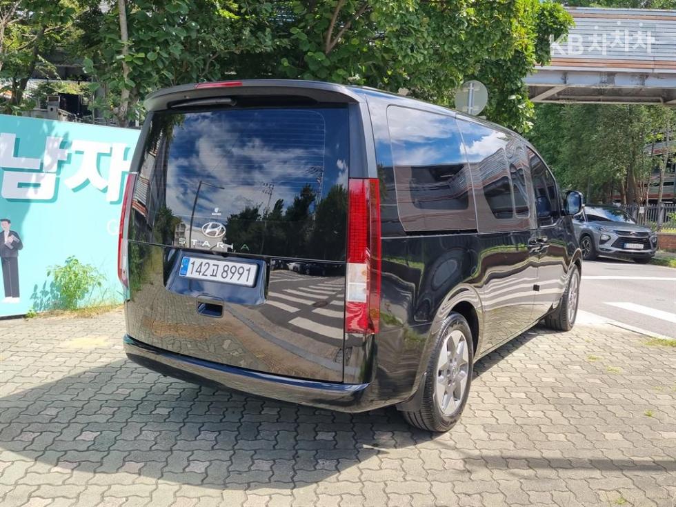 Hyundai Staria — miniaturë 4