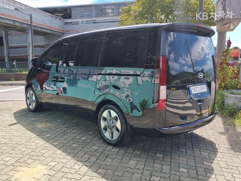 Hyundai Staria — miniaturë 5