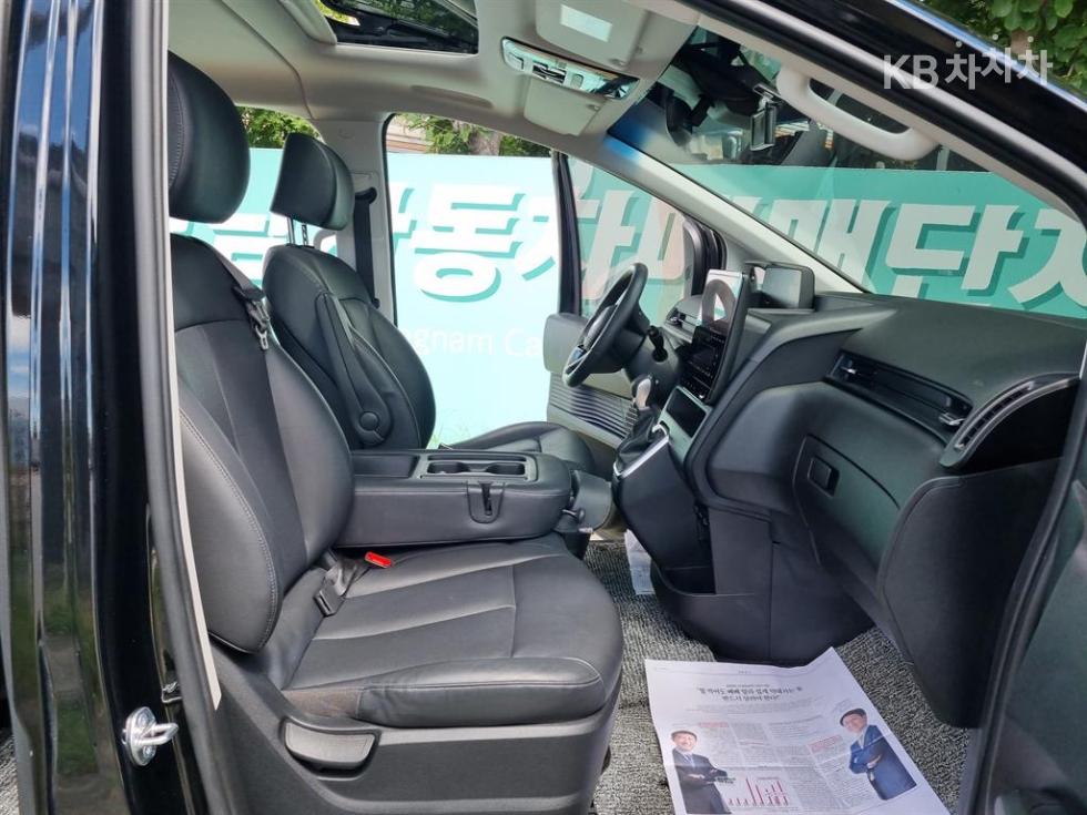 Hyundai Staria — miniaturë 10