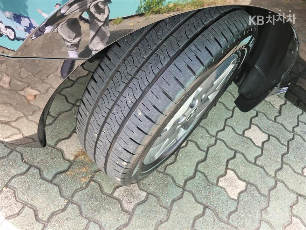 Hyundai Staria — miniaturë 18