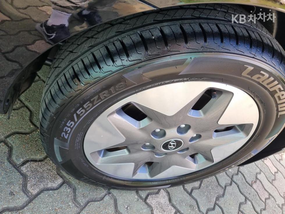 Hyundai Staria — miniaturë 19
