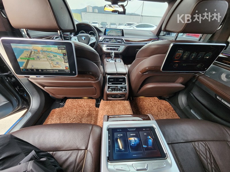 BMW 7er — miniaturë 15