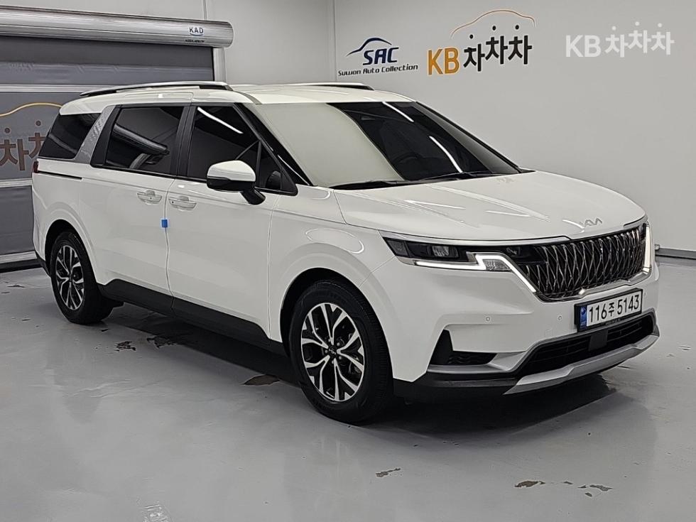 Kia Carnival — miniaturë 4