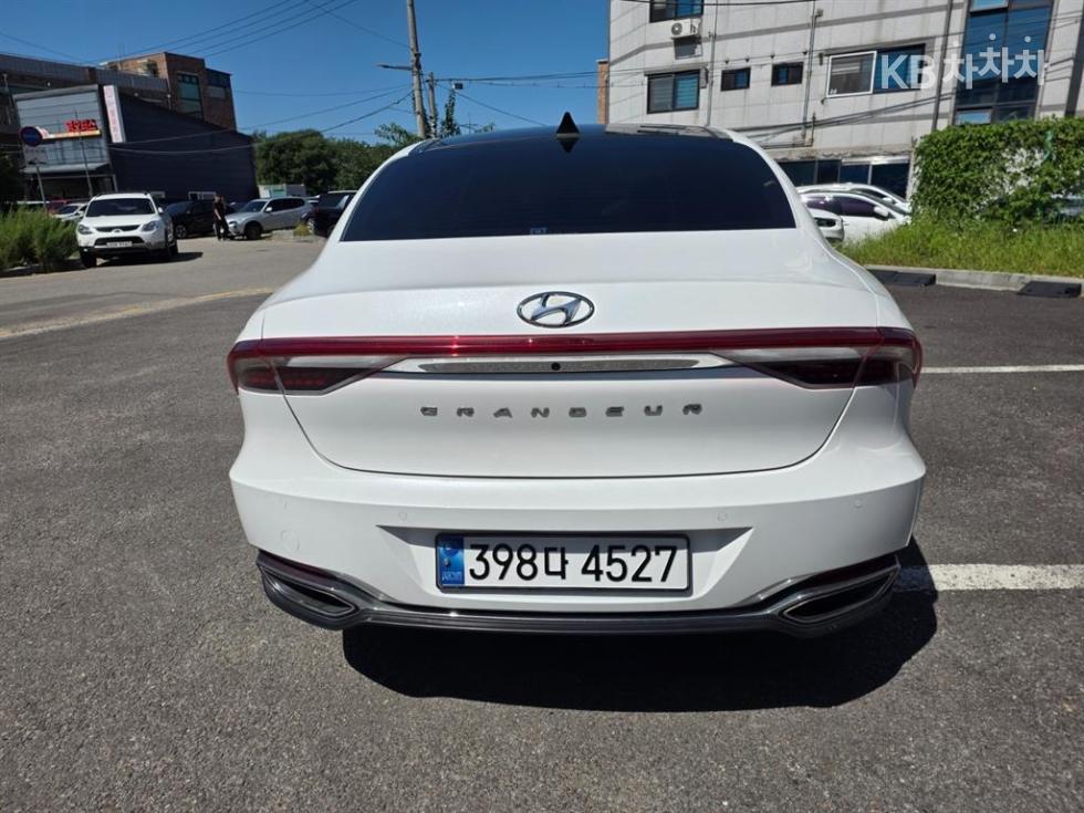 Hyundai Grandeur — miniaturë 4