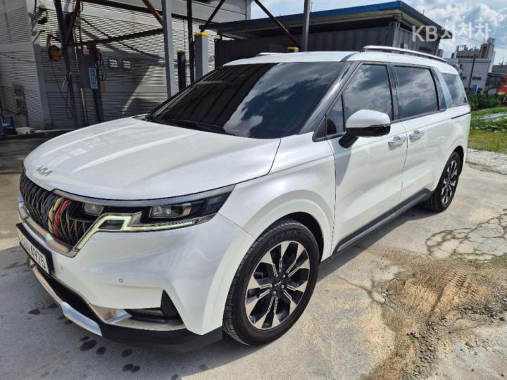 Kia Carnival D2.2 9인승 노블레스 — foto 1