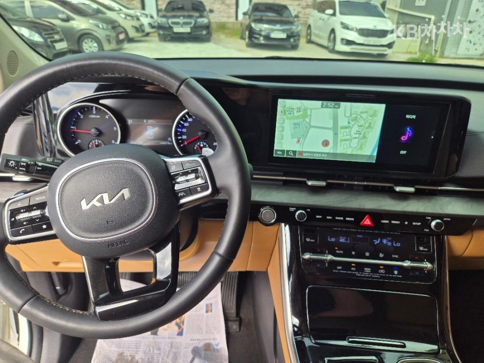 Kia Carnival — miniaturë 12