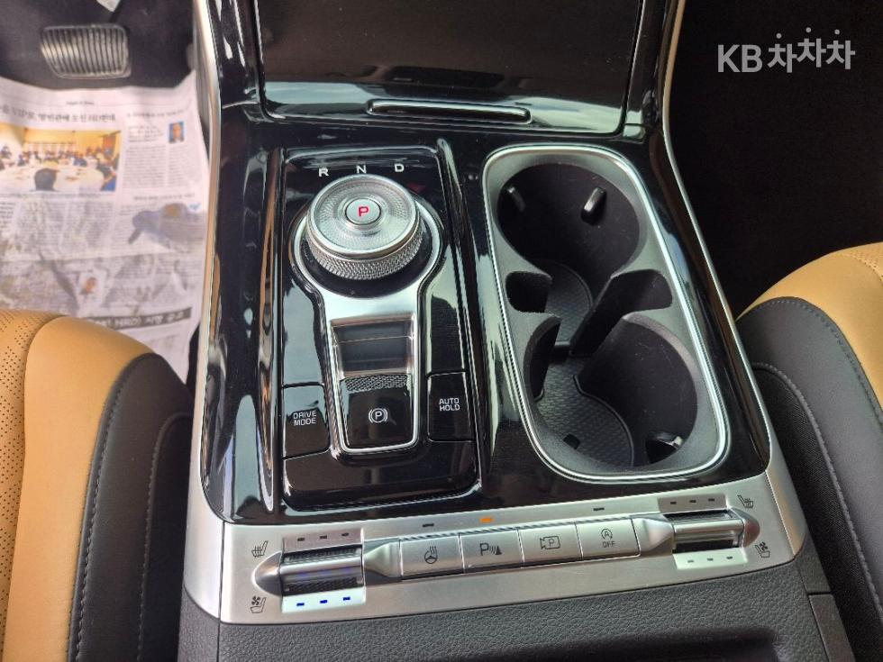 Kia Carnival — miniaturë 14