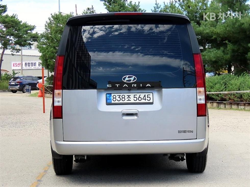Hyundai Staria — miniaturë 4