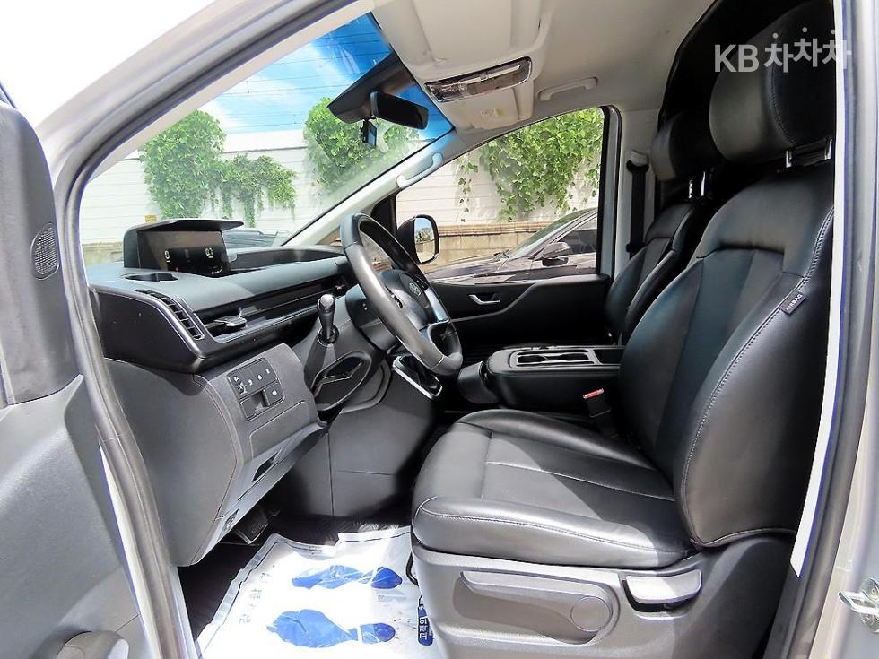Hyundai Staria — miniaturë 5