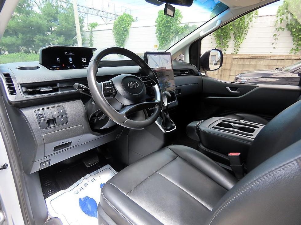 Hyundai Staria — miniaturë 7