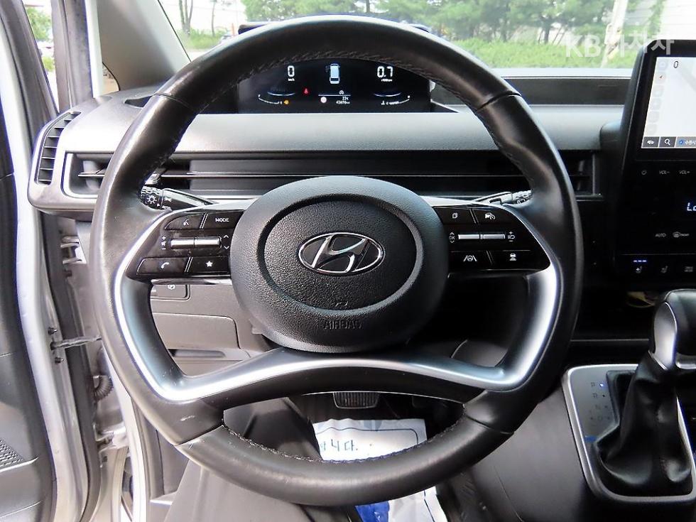 Hyundai Staria — miniaturë 8