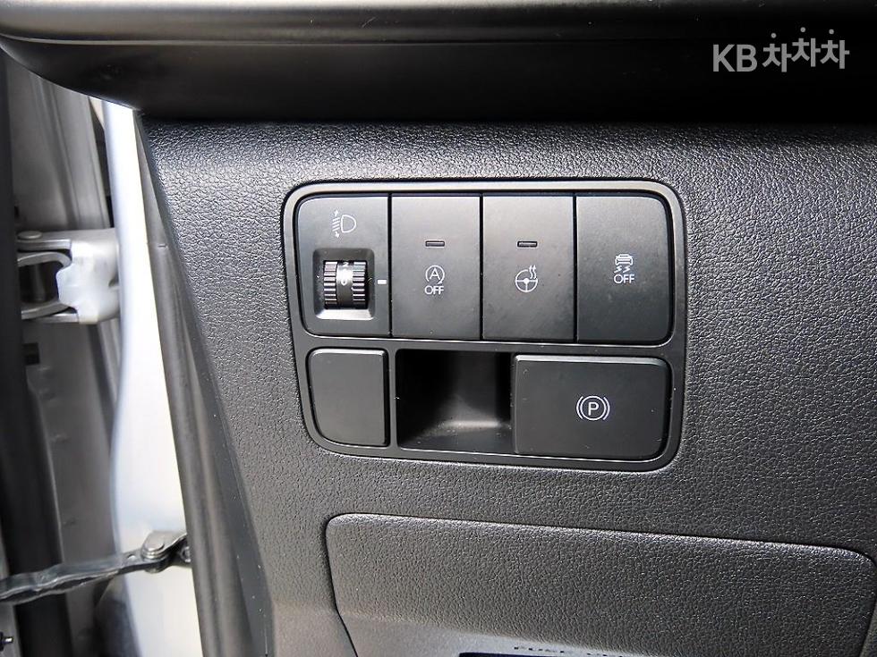 Hyundai Staria — miniaturë 12