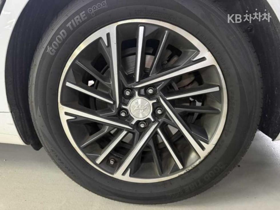 Hyundai Grandeur — miniaturë 17