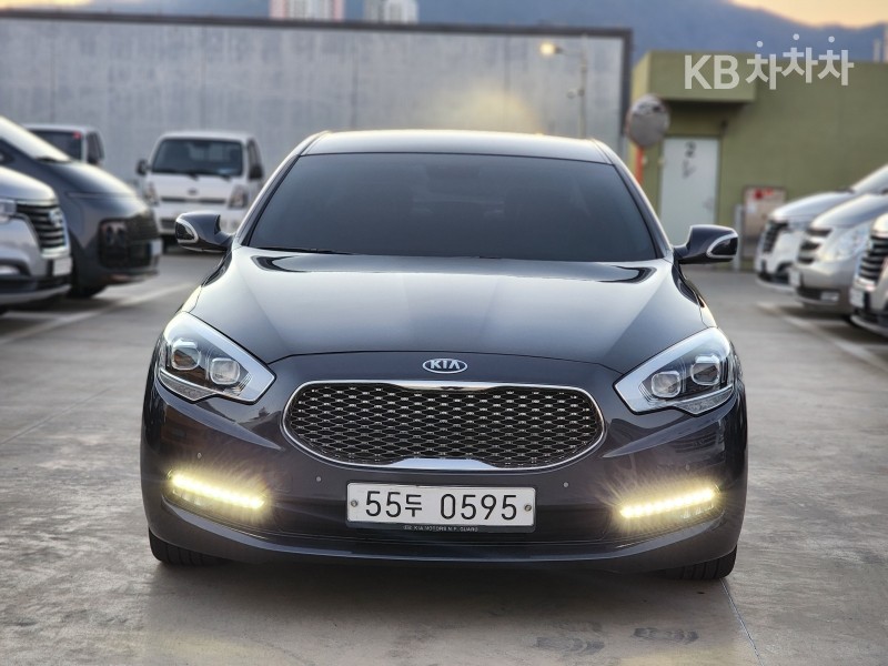 Kia K9 — miniaturë 3