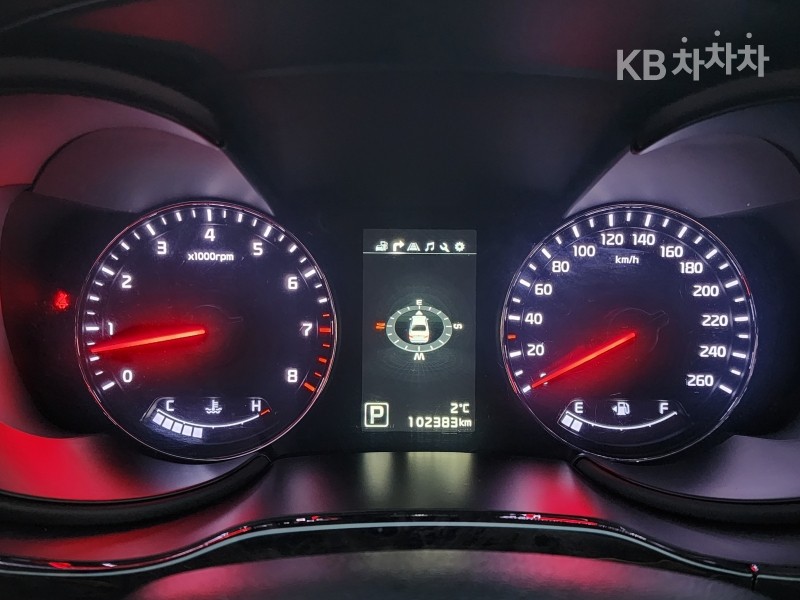 Kia K9 — miniaturë 8