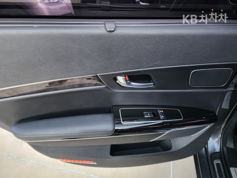 Kia K9 — miniaturë 14