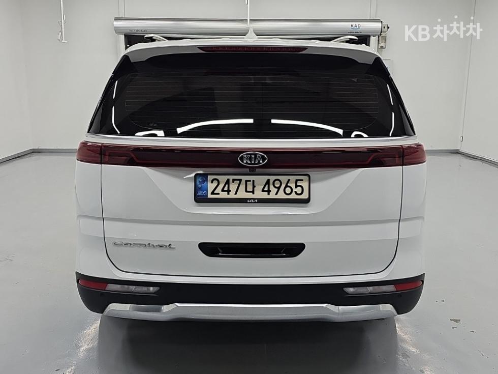 Kia Carnival — miniaturë 3