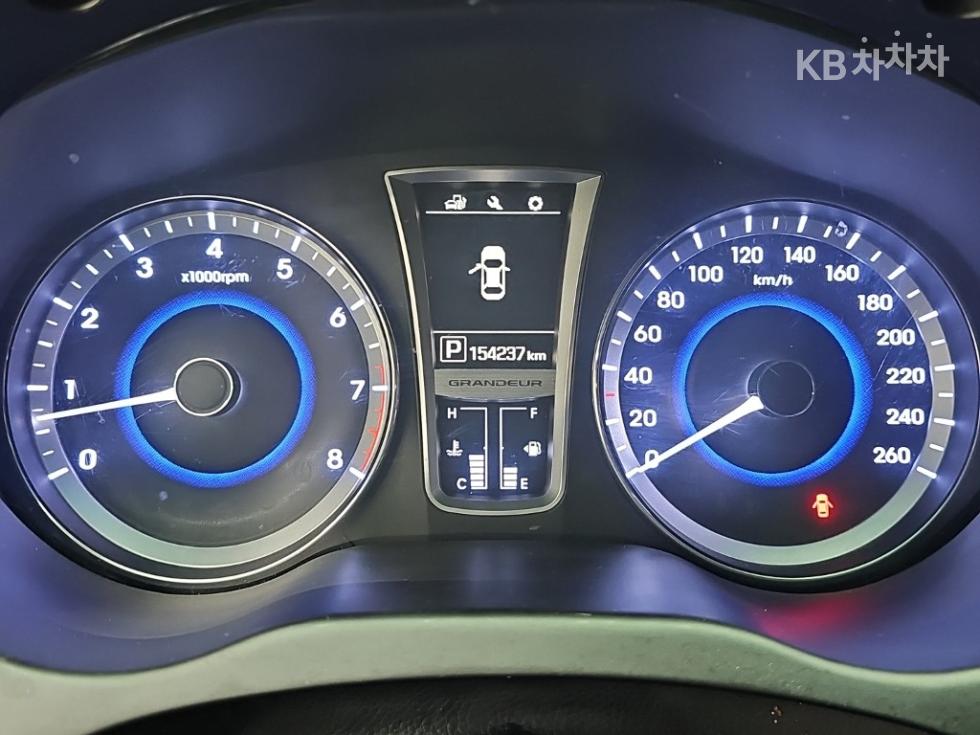 Hyundai Grandeur — miniaturë 6