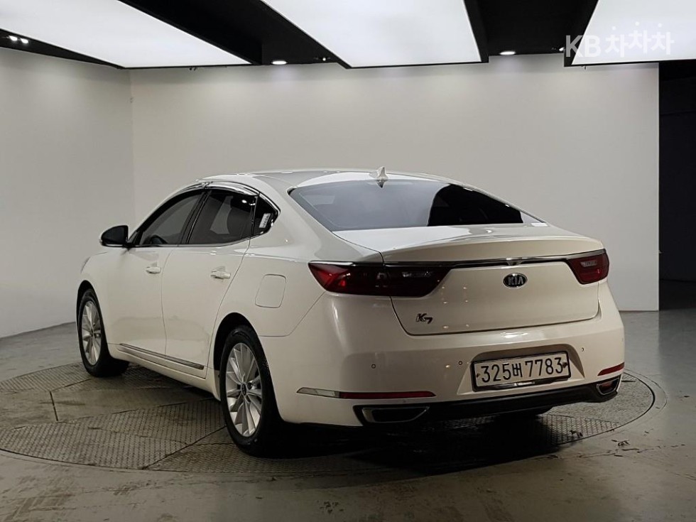 Kia K7 — miniaturë 3