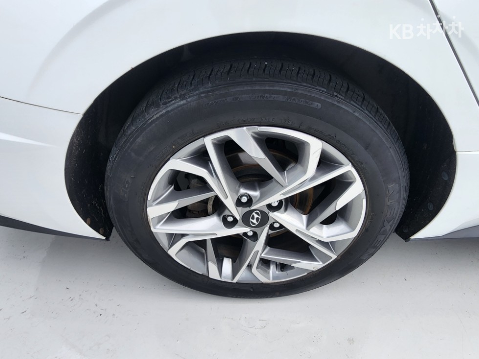 Hyundai Sonata — miniaturë 18